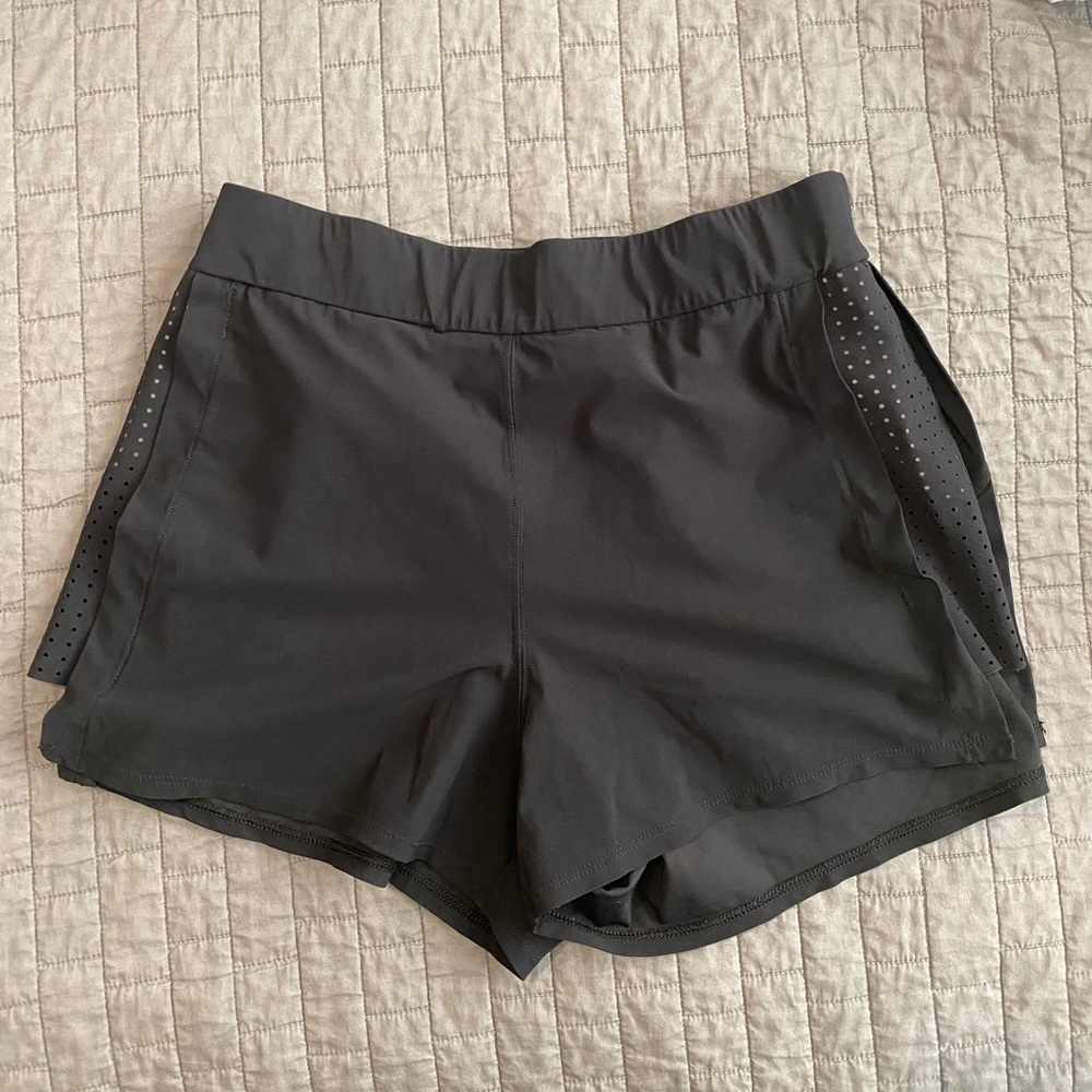 Black Lululemon Shorts Size 6